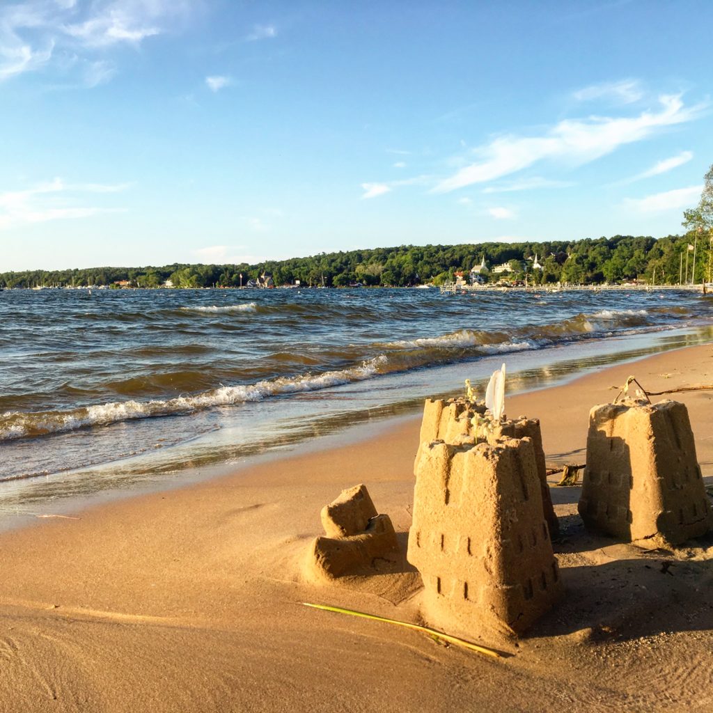 This image portrays Three Bedroom by Ephraim Village Cottages.
