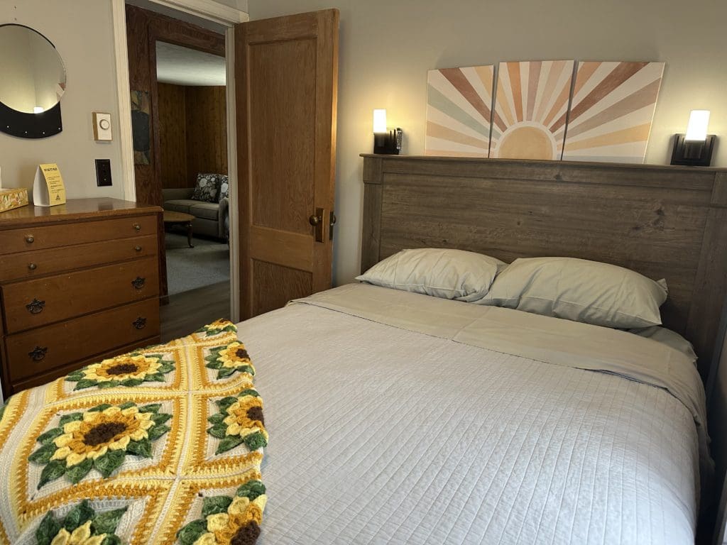 This image portrays One Bedroom by Ephraim Village Cottages.