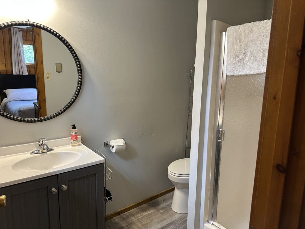 This image portrays One Bedroom by Ephraim Village Cottages.