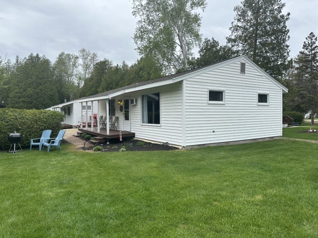 This image portrays Three Bedroom by Ephraim Village Cottages.