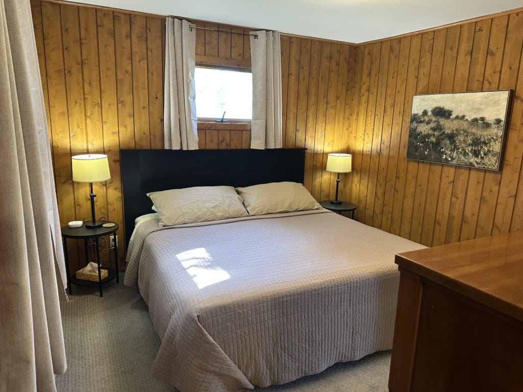 This image portrays Rates by Ephraim Village Cottages.